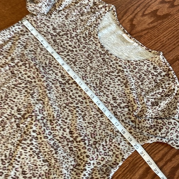 LOGO by Lori Goldstein multi color animal print knit top oversized M 3/4 sleeve - Picture 7 of 9